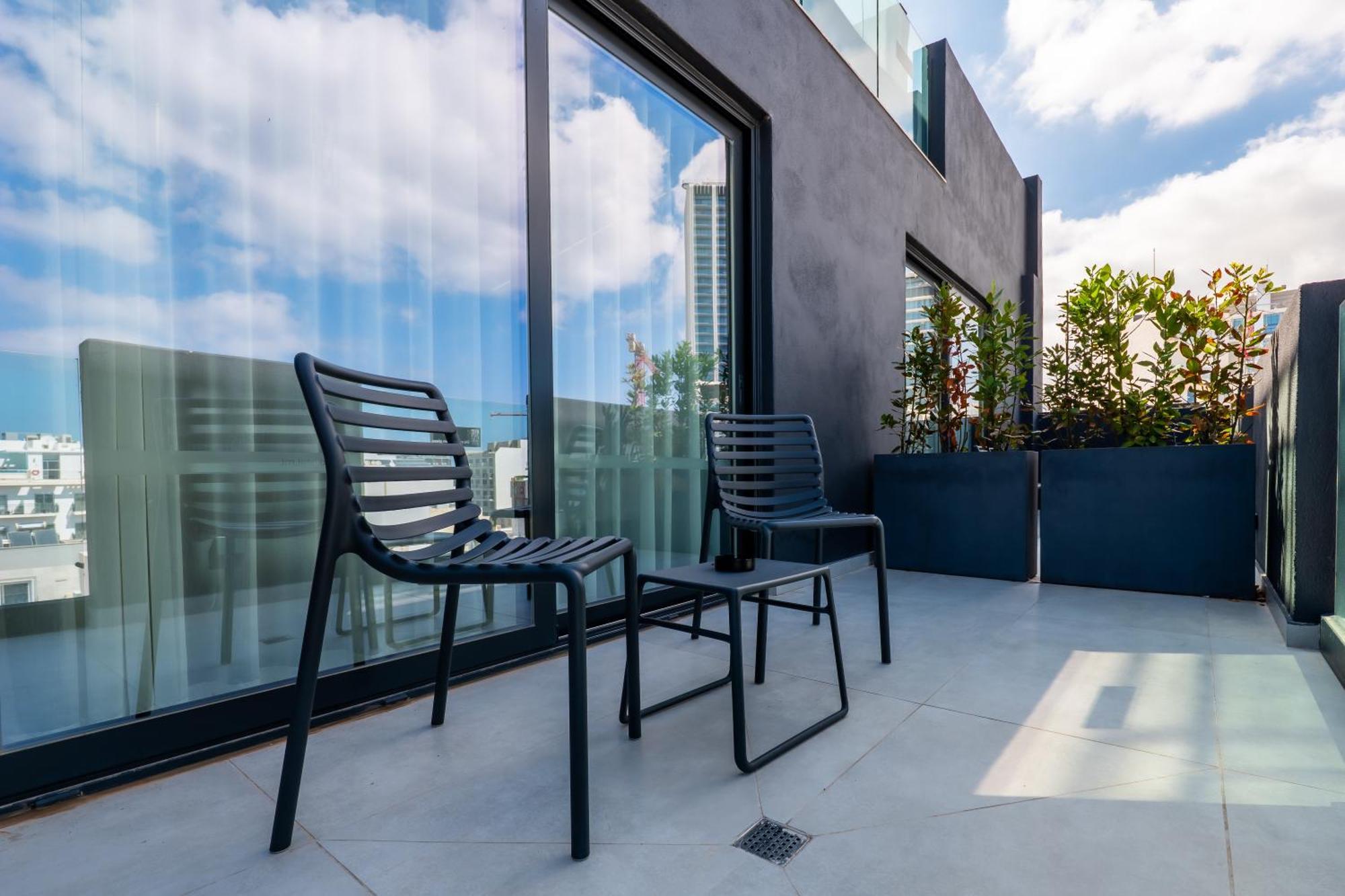 Onyx Hotel Saint Julian's Exterior photo